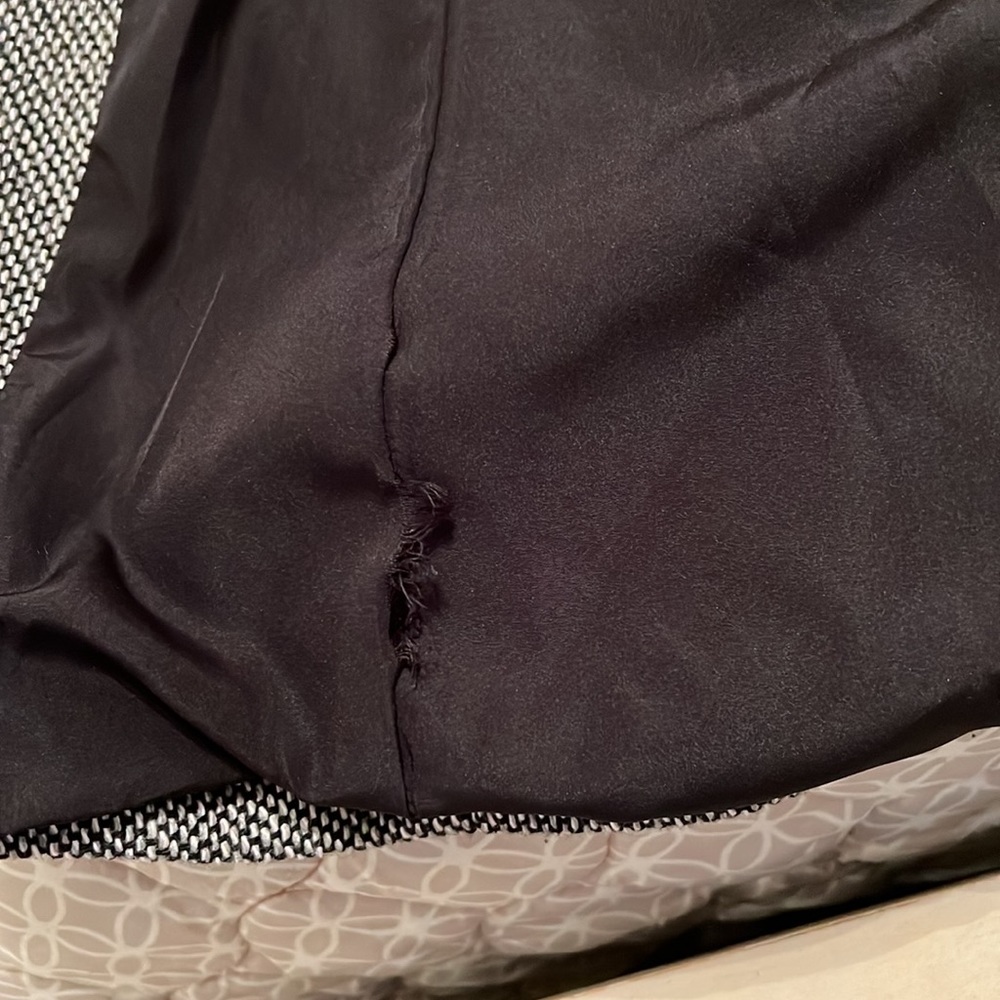 GORGEOUS WOMEN BLAZER - Picture 7 of 7